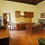 Antico Borgo La Commenda Aparthotel 3*