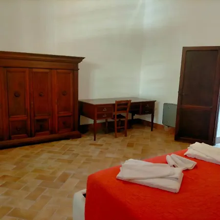 Antico Borgo La Commenda Aparthotel 3*