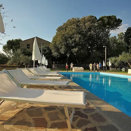 Apartmanhotel Antico Borgo La Commenda