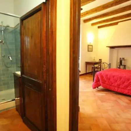Lägenhetshotell Antico Borgo La Commenda