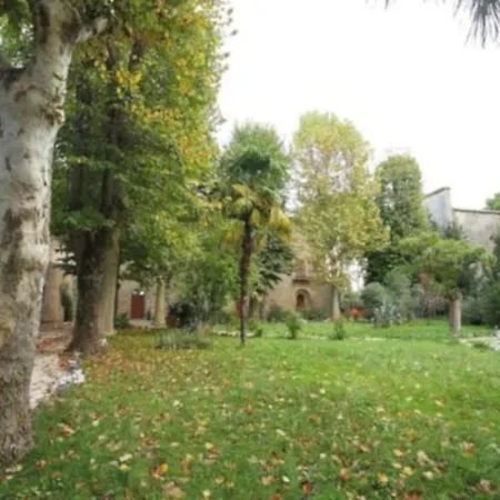 Aparthotel Antico Borgo La Commenda 3*