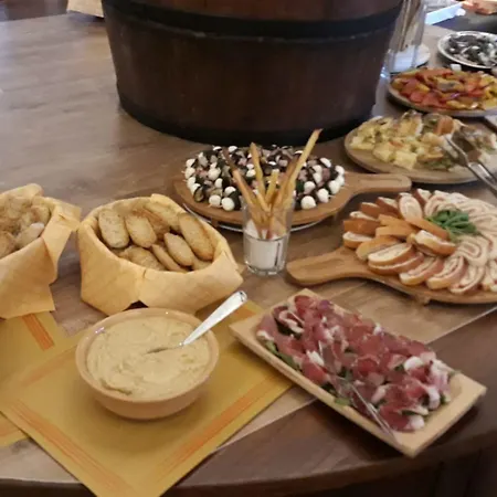 Antico Borgo La Commenda Lägenhetshotell 3*
