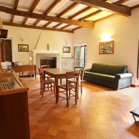 Antico Borgo La Commenda Lägenhetshotell Montefiascone