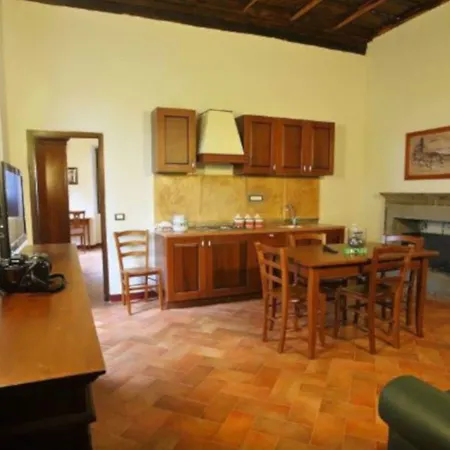 Antico Borgo La Commenda Lägenhetshotell 3*