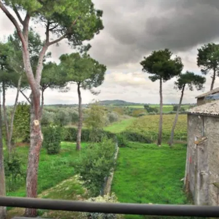 Lägenhetshotell Antico Borgo La Commenda 3*