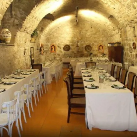 Apartahotel Antico Borgo La Commenda