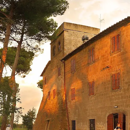 Lejlighedshotel Antico Borgo La Commenda 3*