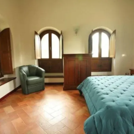 Lägenhetshotell Antico Borgo La Commenda