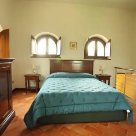 Lägenhetshotell Antico Borgo La Commenda