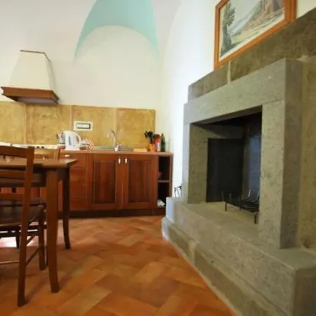 Antico Borgo La Commenda Apartmanhotel Montefiascone